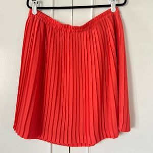 Banana Republic pleated midi skirt in a bright orangey red colour. XL.